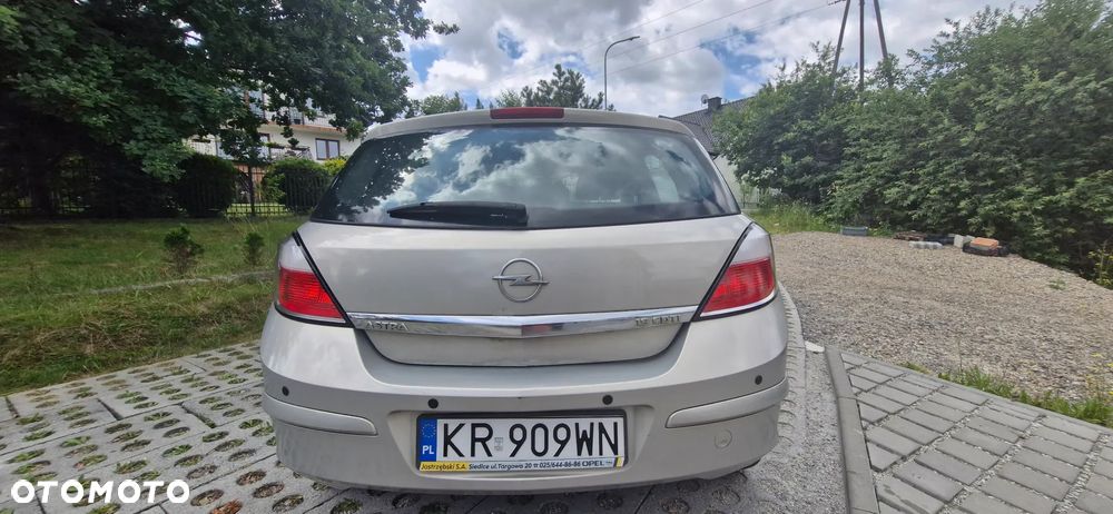 Opel Astra 1.9 CDTI - 4
