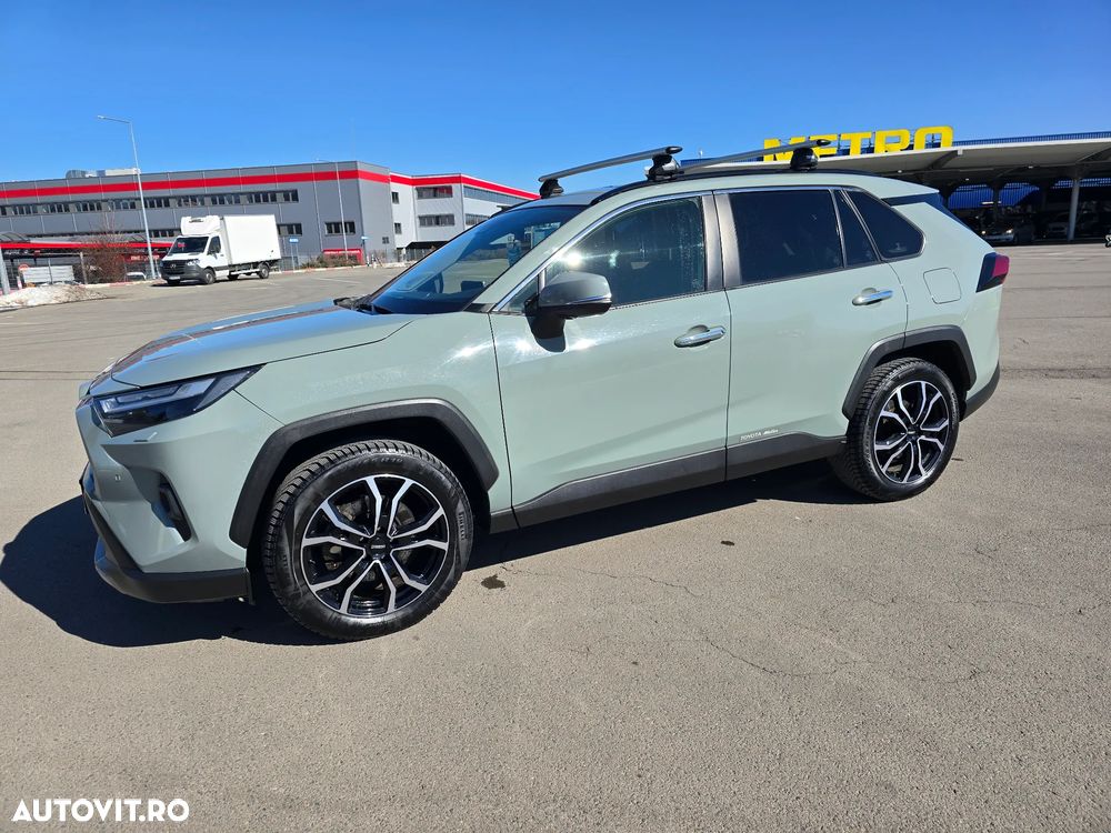 Toyota RAV4 - 1