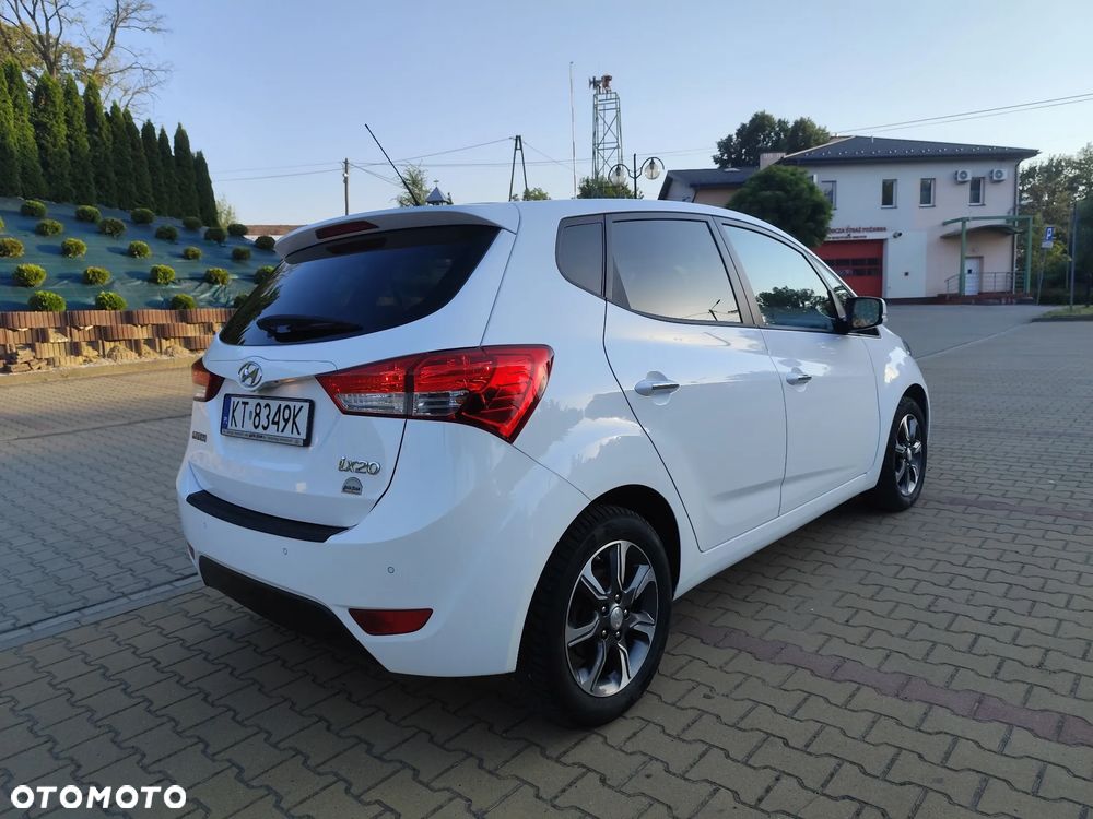 Hyundai ix20 1.4 blue YES Gold - 23