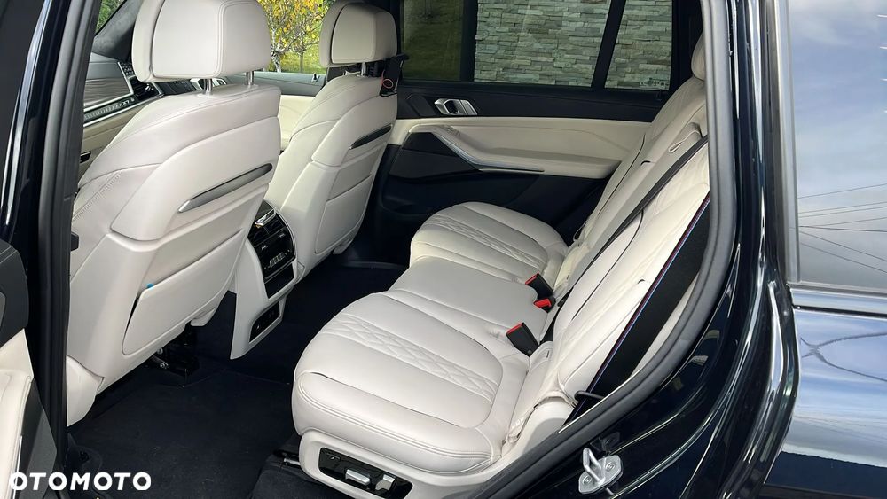 BMW X7 xDrive40i - 8