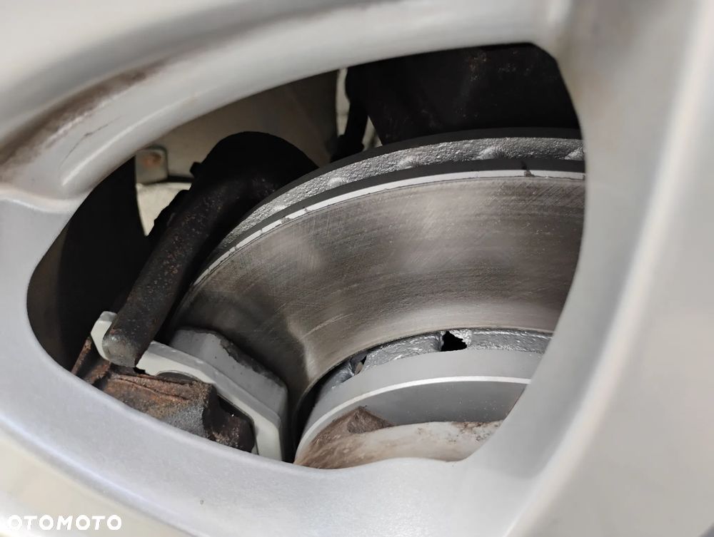 Volkswagen Polo 1.4 16V Comfortline - 28