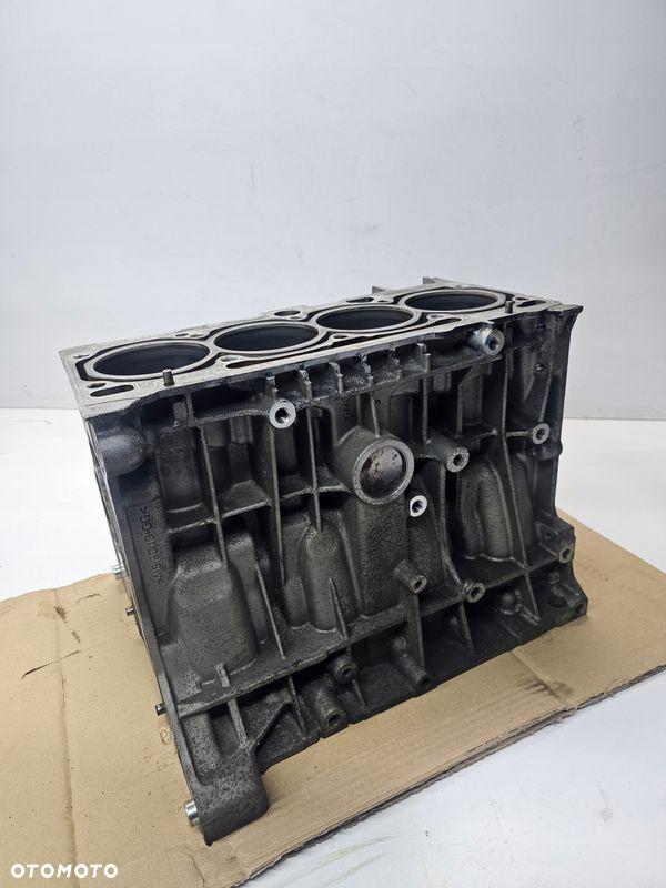 BLOK SILNIKA AUDI A4 B6 B7 1.6 8V ALZ 06B103019H - 5