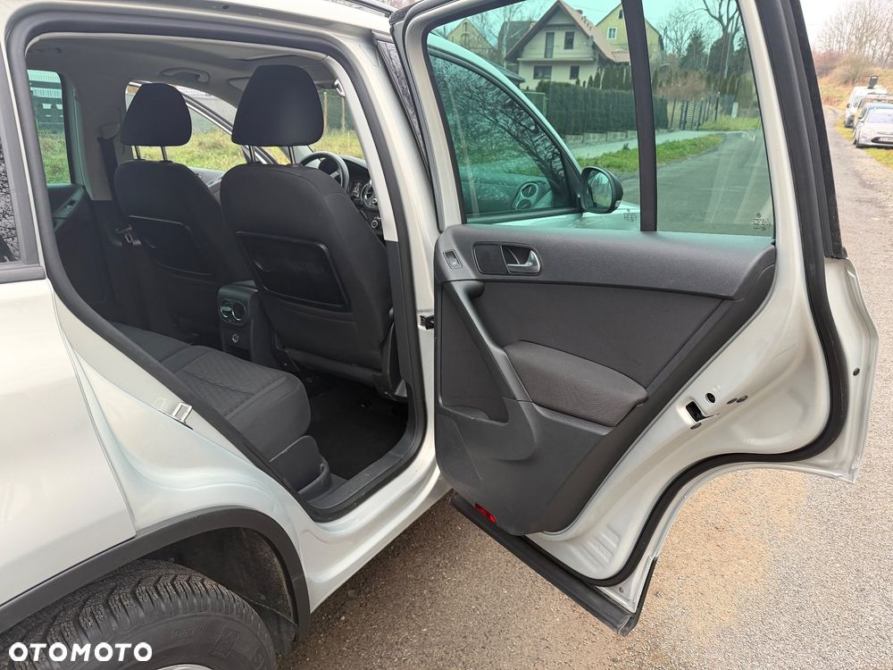 Volkswagen Tiguan 2.0 TSI 4Motion DSG Track & Field - 27