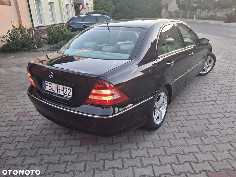 Mercedes-Benz Klasa C - 39