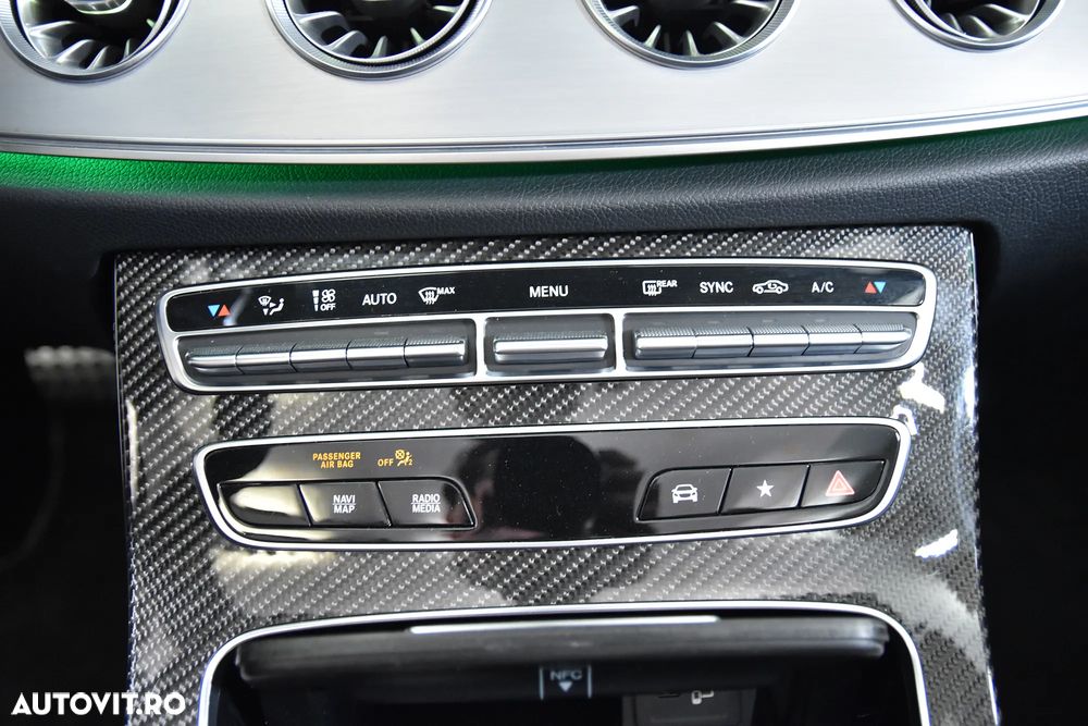 Mercedes-Benz E 220 d 4MATIC 9G-TRONIC AMG Line - 27
