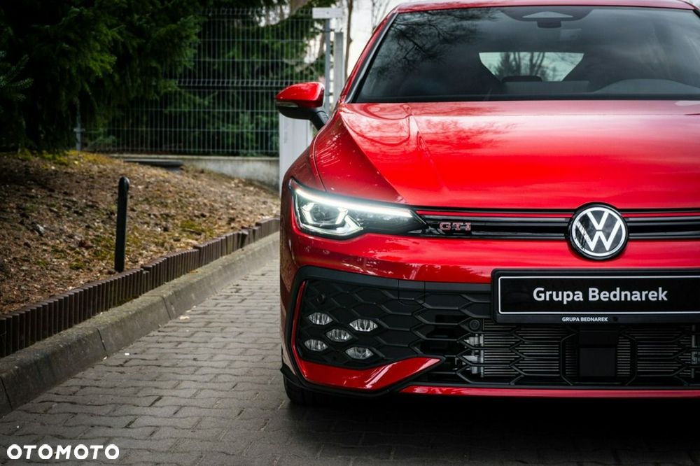 Volkswagen Golf - 39