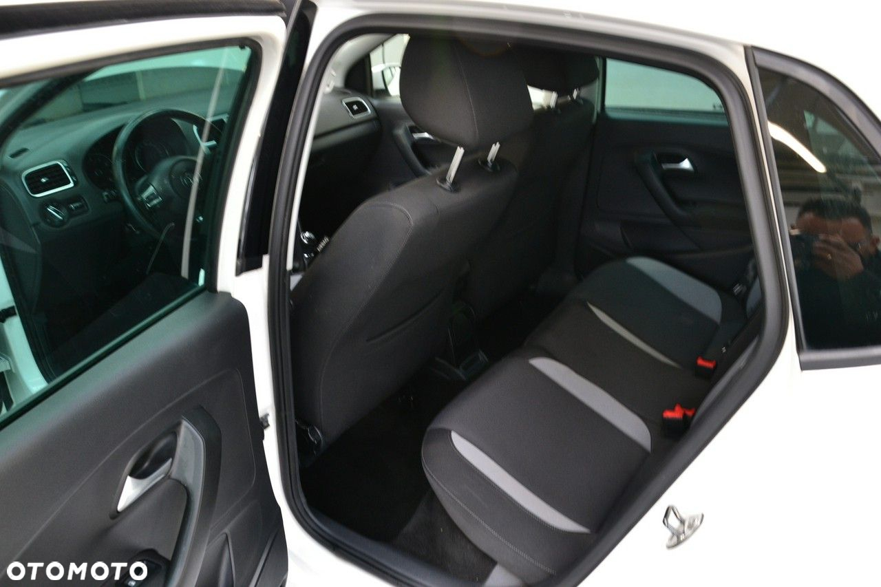 Volkswagen Polo - 17