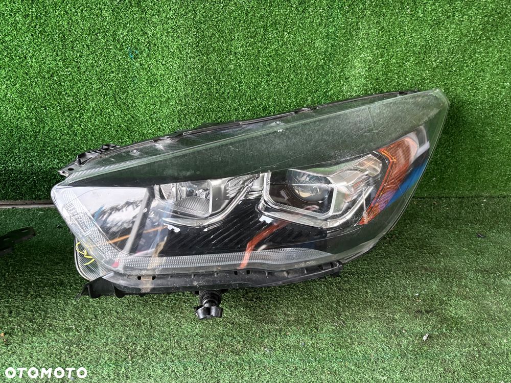 Ford Kuga MK2 lift lampa lewa ,prawa Xenon  ST Line czarny  środek - 3
