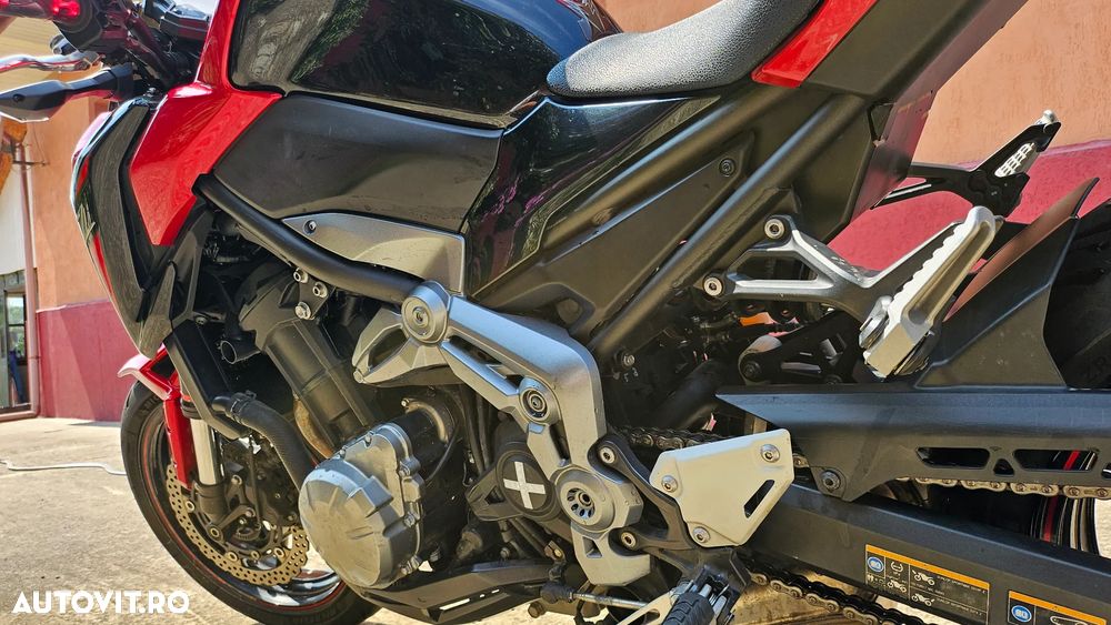 Kawasaki Z 900 - 13
