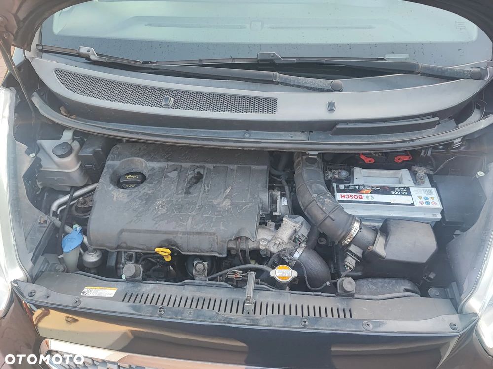 Kia Venga 1.4 CRDi 90 Vision - 32