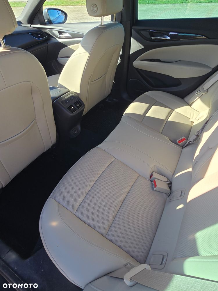 Opel Insignia - 11