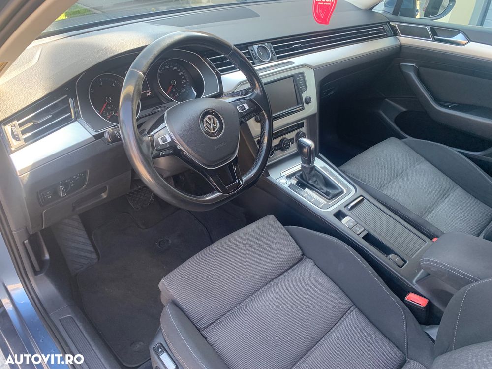 Volkswagen Passat 2.0 TDI DSG Comfortline - 18