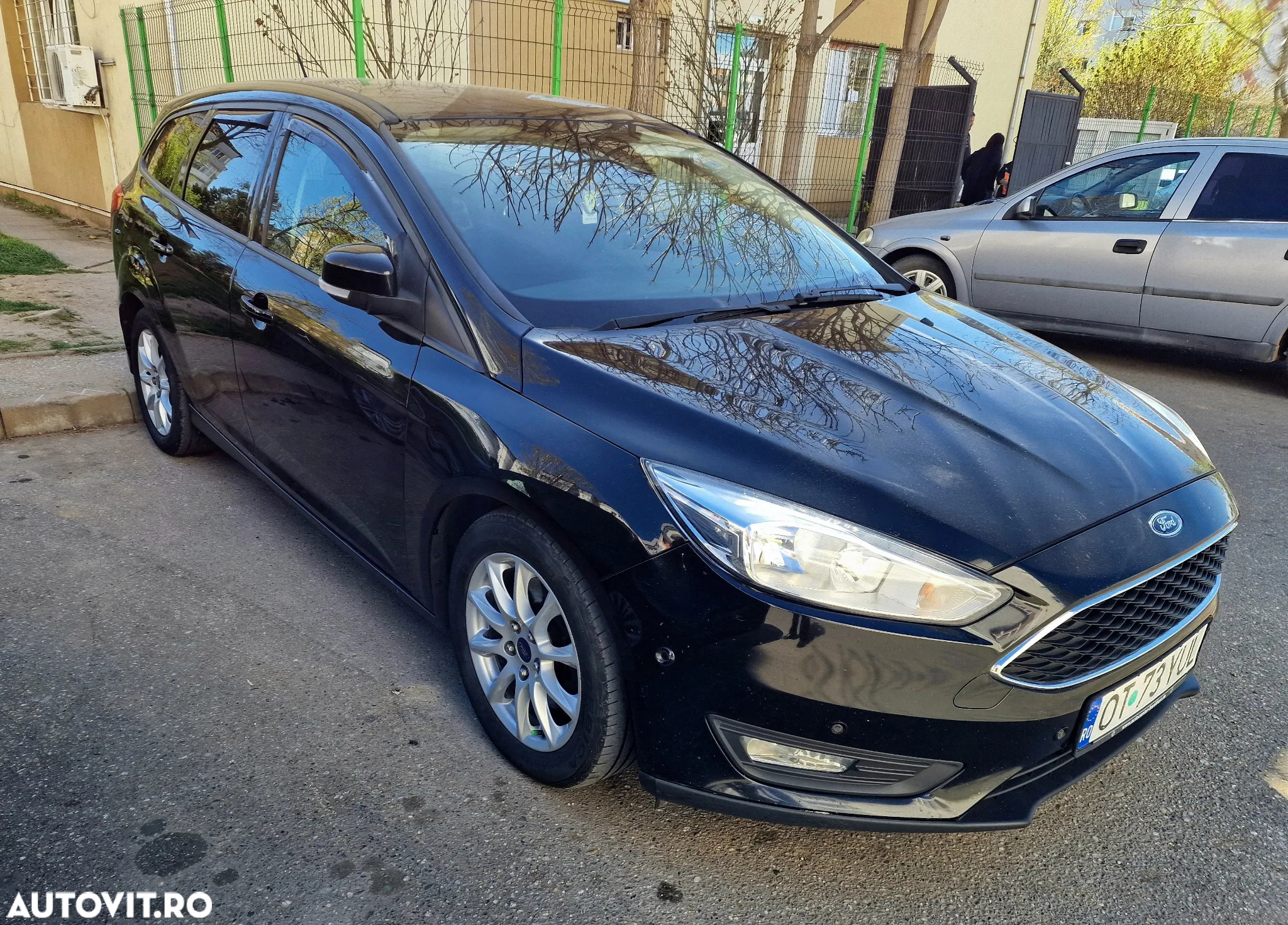 Ford Focus Turnier 2.0 EcoBlue S&S ST mit Styling-Paket - 5
