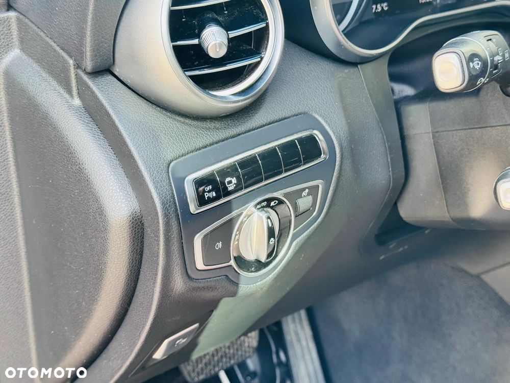 Mercedes-Benz GLC - 36