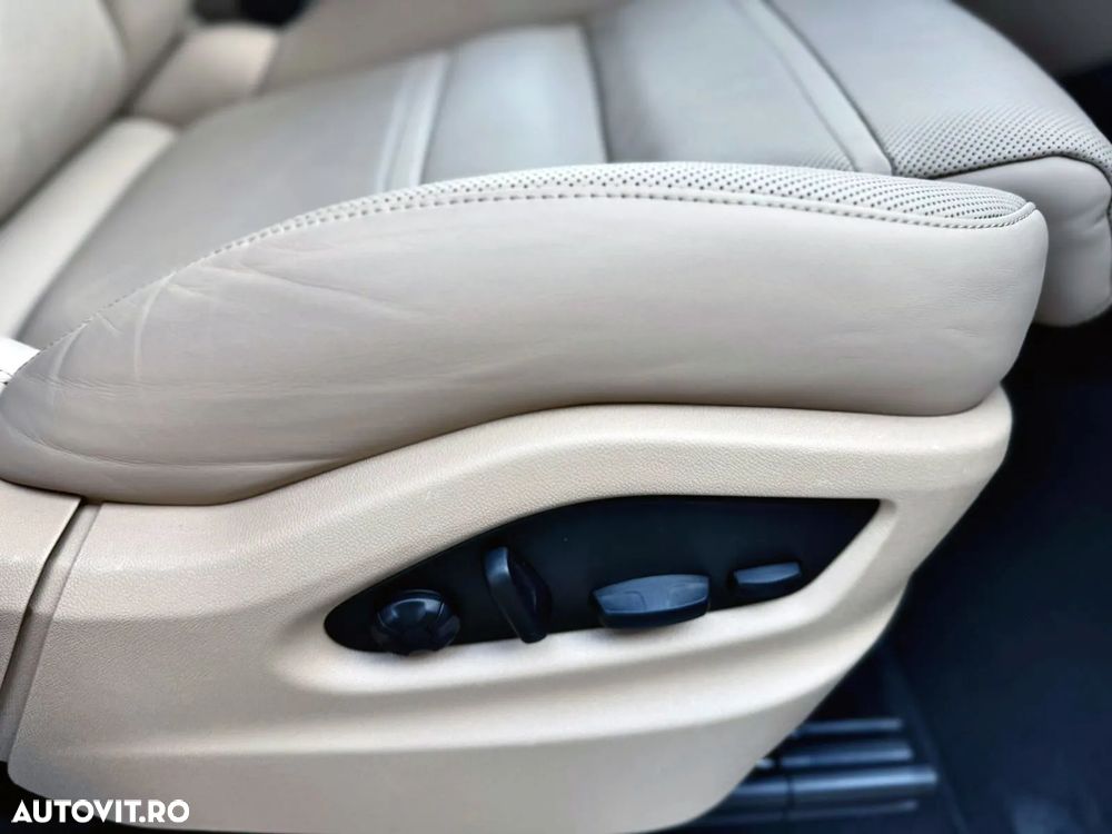 Porsche Cayenne Tiptronic S Platinum Edition - 13