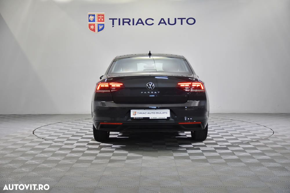 Volkswagen Passat - 5