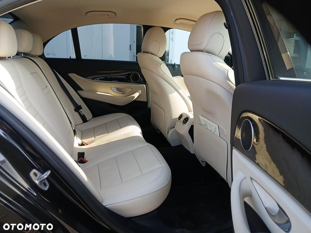 Mercedes-Benz Klasa E 400 d 4-Matic Avantgarde - 14