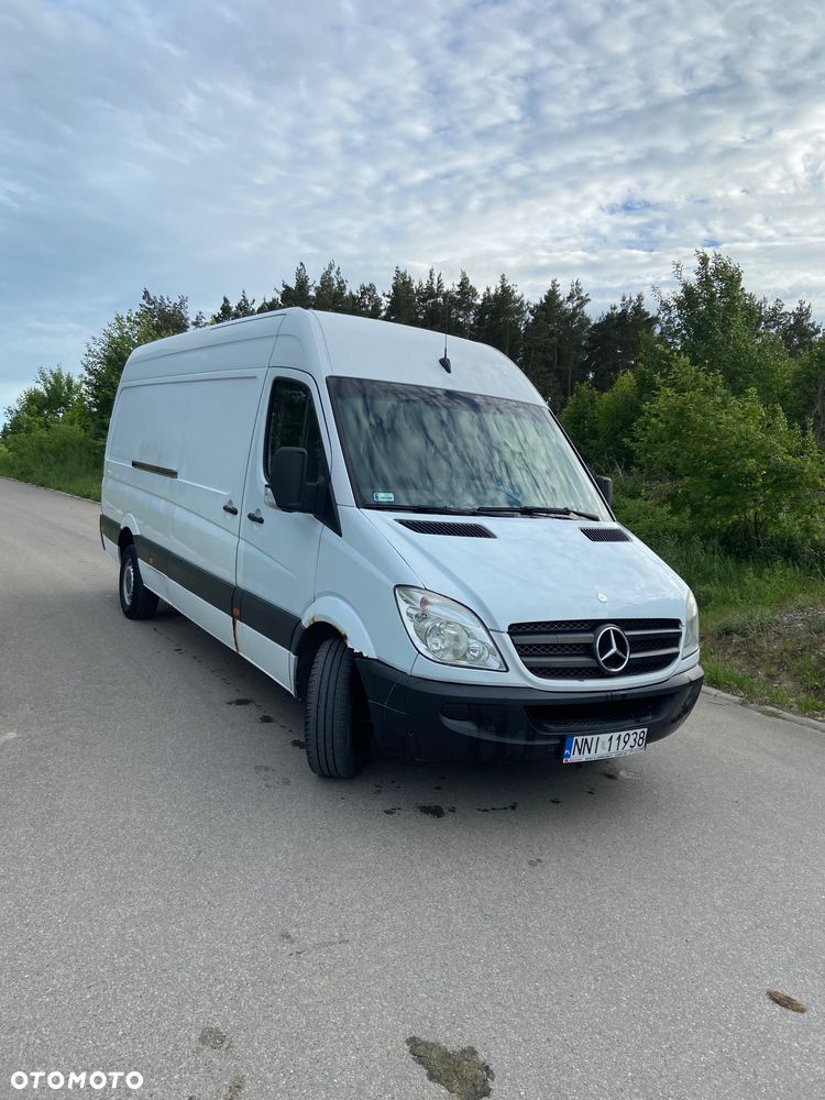 Mercedes-Benz Sprinter - 2