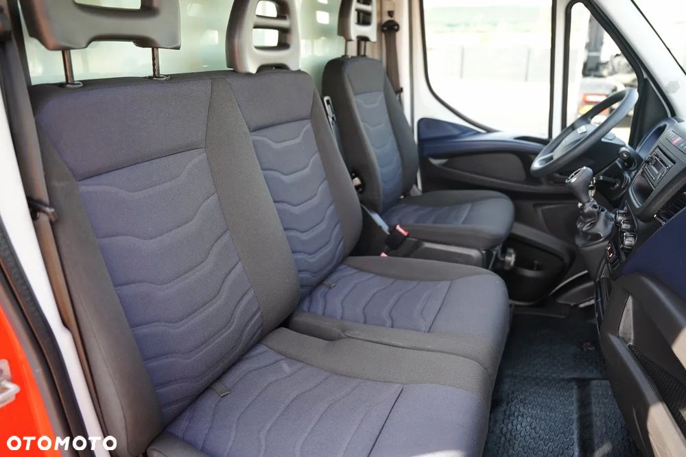 Iveco DAILY 35-140 / KONTENER 4,3 M / WINDA / HI -MATIC / BLIŹNIAK - 32