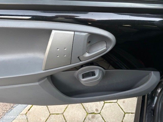 Peugeot 107 1.0 Active - 14