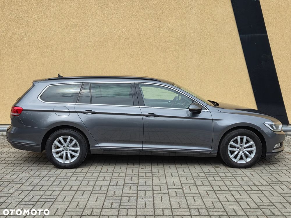 Volkswagen Passat 2.0 TDI SCR DSG Comfortline - 2