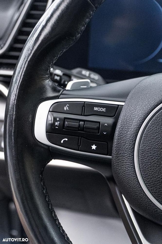 Kia Sportage 1.6 T-GDI PHEV 6AT 4x4 GT Line - 24