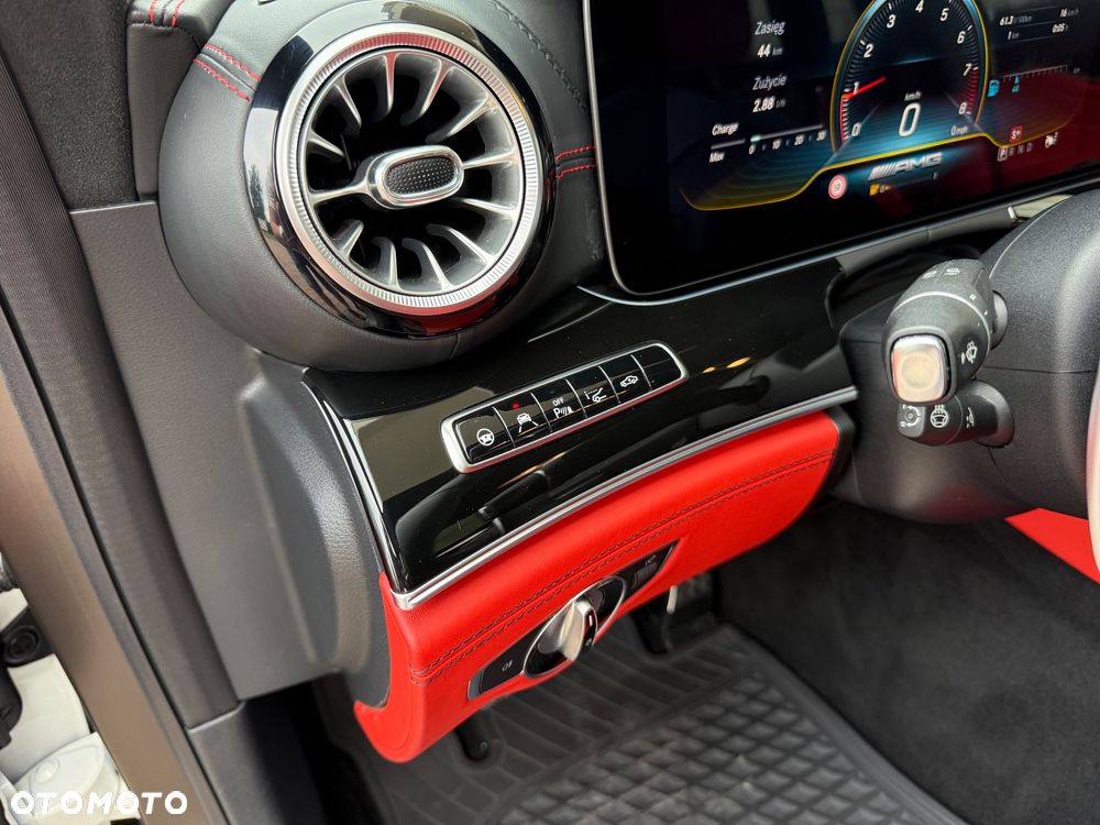 Mercedes-Benz AMG GT - 23