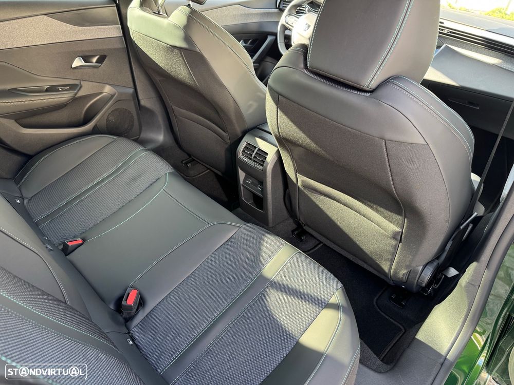 Peugeot e-308 Allure - 23