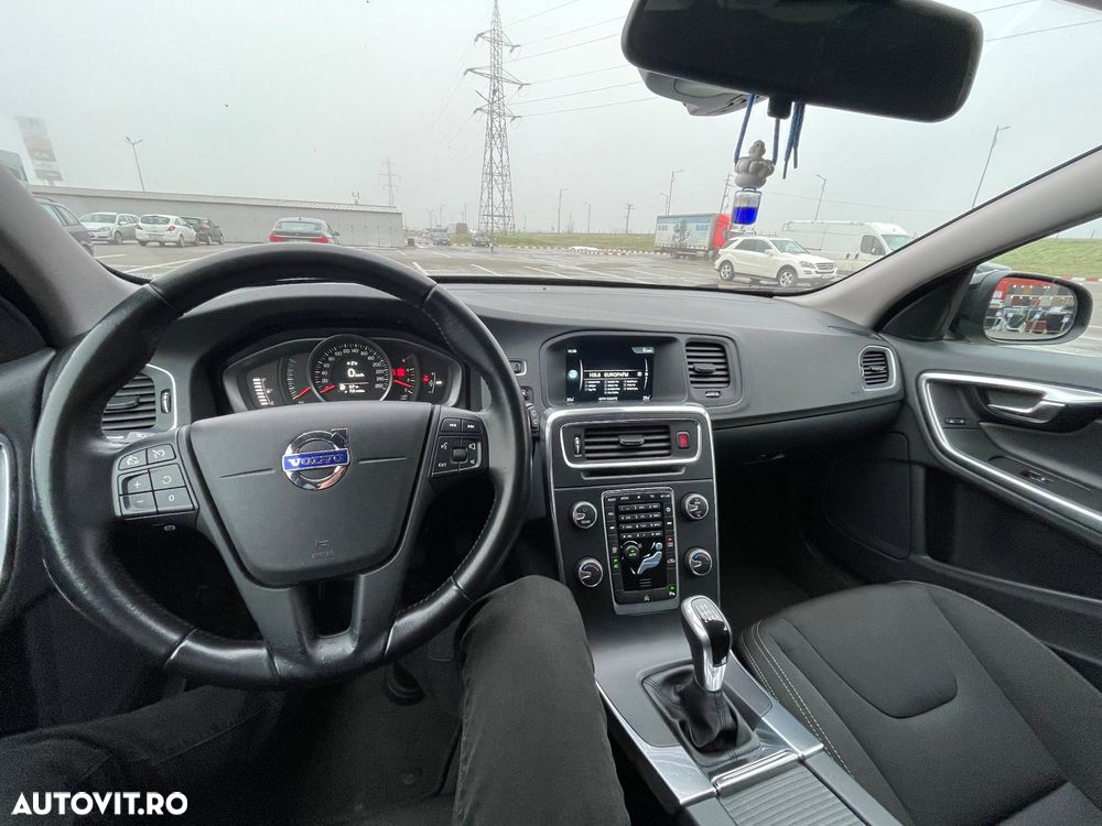 Volvo V60 D2 Kinetic - 7