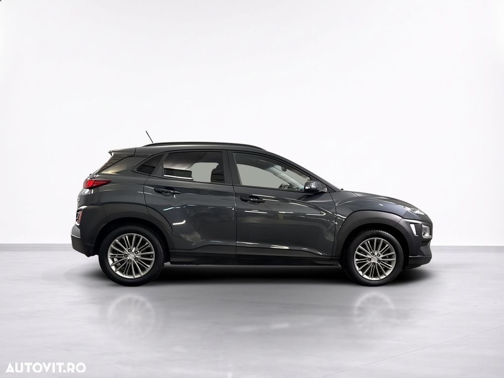 Hyundai KONA - 7