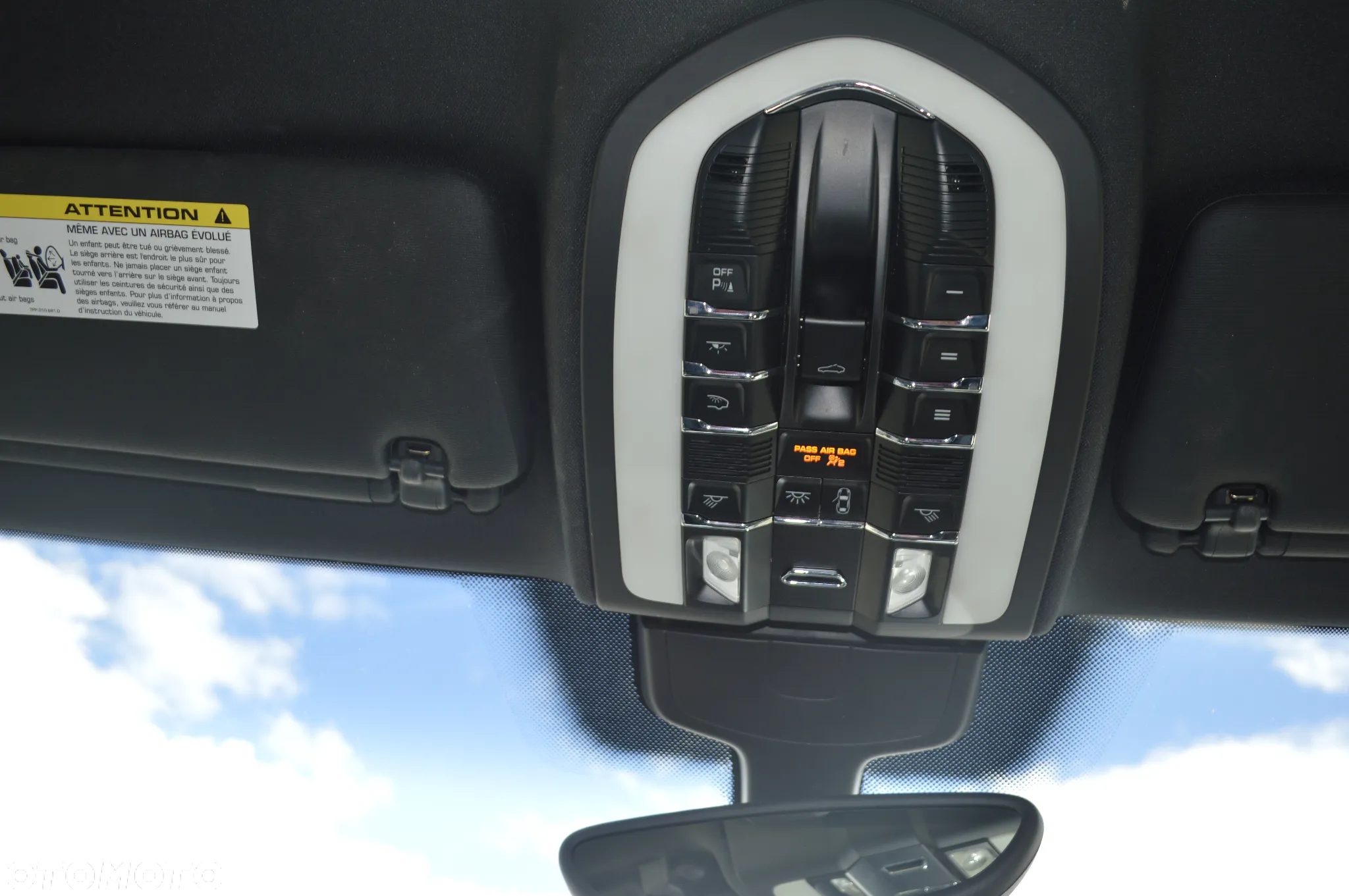 Porsche Cayenne Standard - 18
