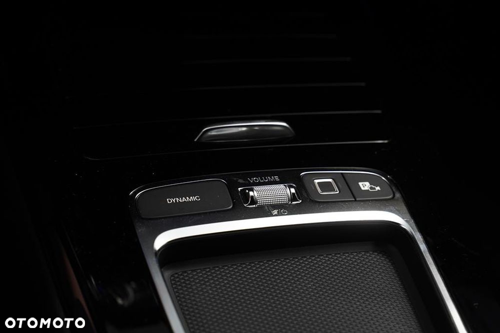 Mercedes-Benz CLA 200 mHEV AMG Line 7G-DCT - 18