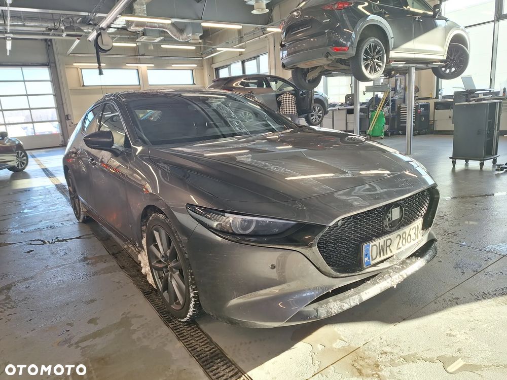 Mazda 3 2.0 mHEV Hikari - 18