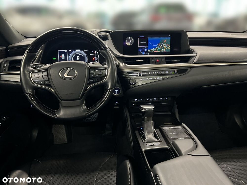 Lexus ES 300h Prestige - 19