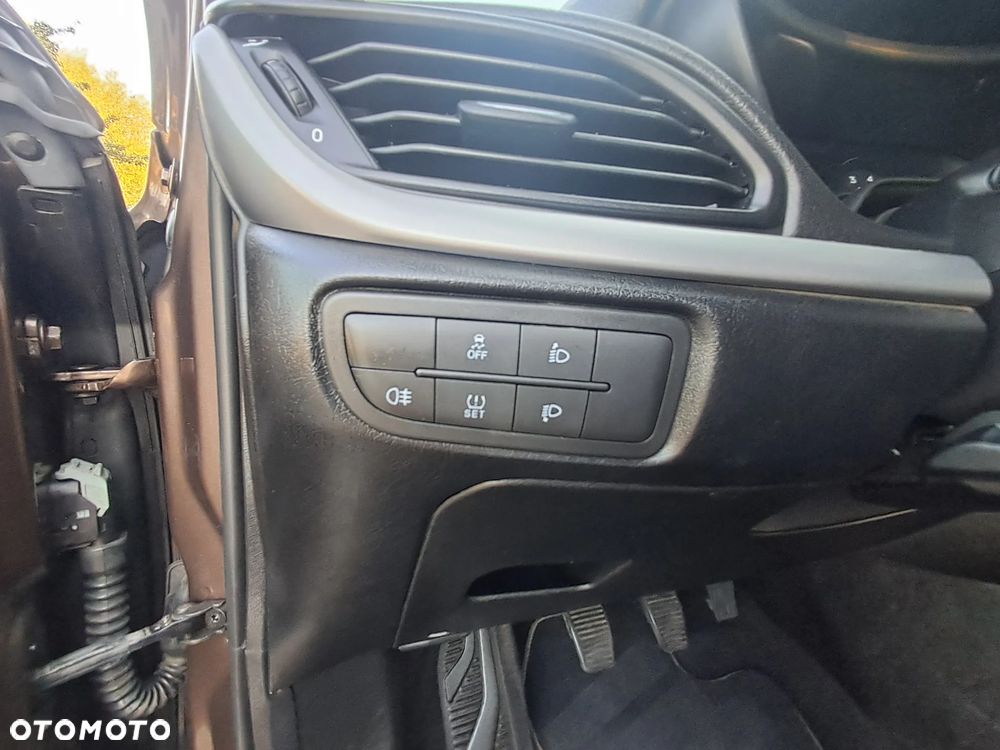 Fiat Tipo 1.4 T-Jet 16v Sport - 21