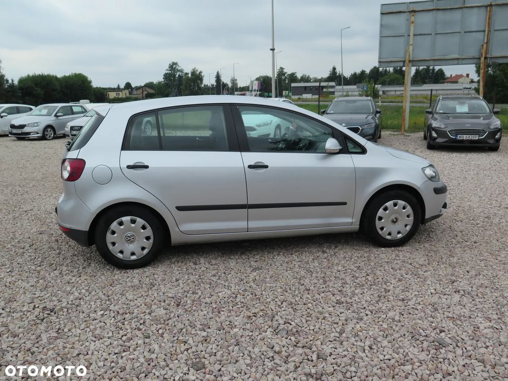 Volkswagen Golf Plus - 9