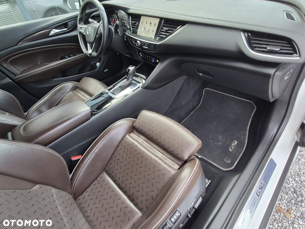 Opel Insignia Sport2.0 Direct InjTurbo 4x4 GSI - 36