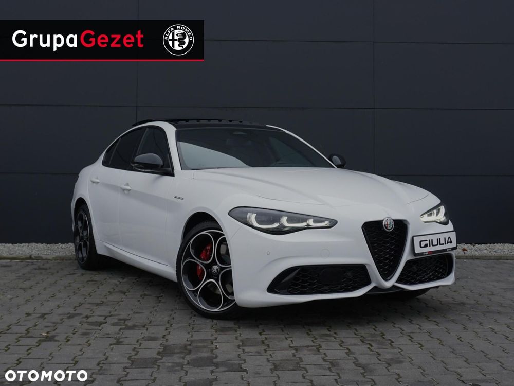 Alfa Romeo Giulia - 1
