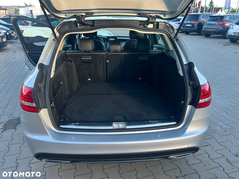 Mercedes-Benz Klasa C 220 d 9G-TRONIC AMG Line - 23