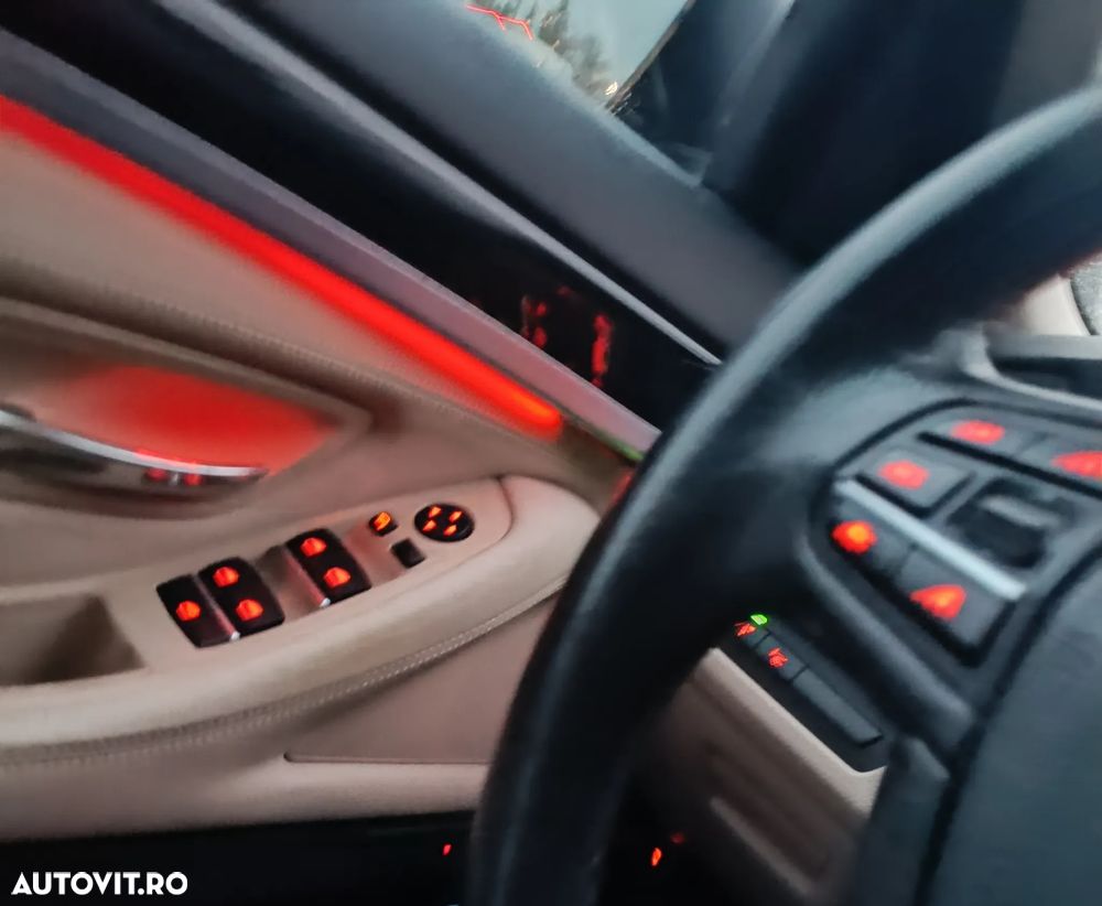 BMW Seria 5 520d Aut. Luxury Line - 8