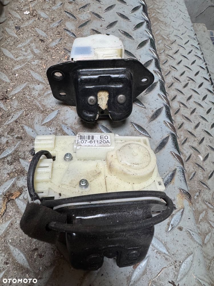 Honda jazz Civic zamek klapy bagażnika tył