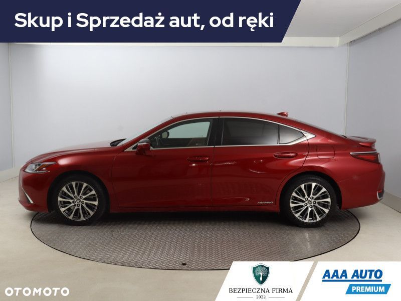 Lexus ES - 4