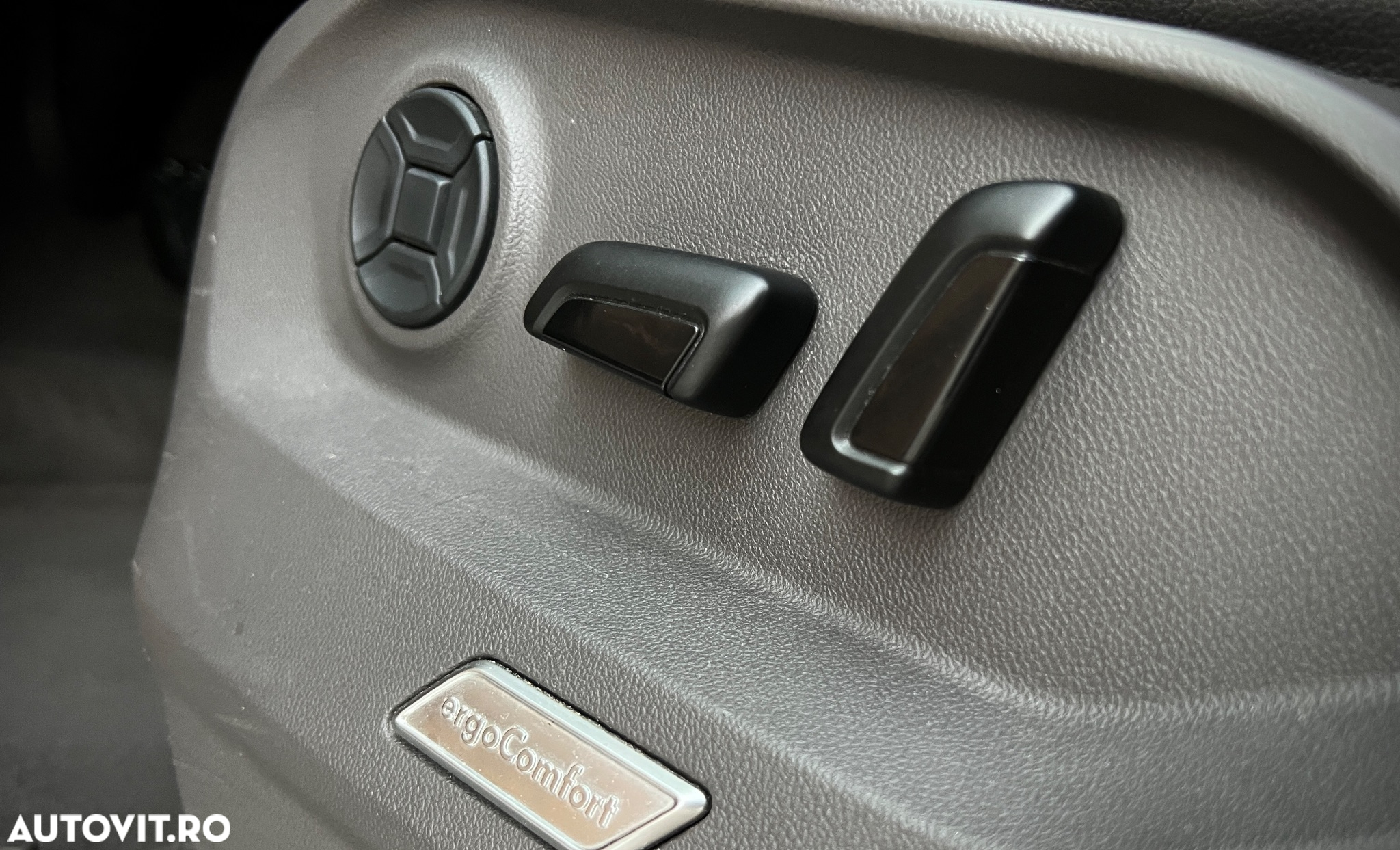 Volkswagen Touareg 3.0 V6 TDI 4Motion DPF Automatik R-Line - 26