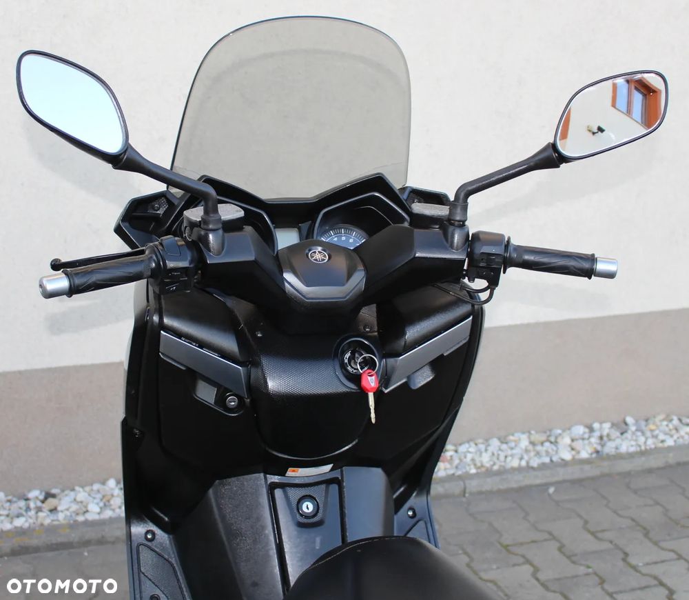 Yamaha X-max - 24
