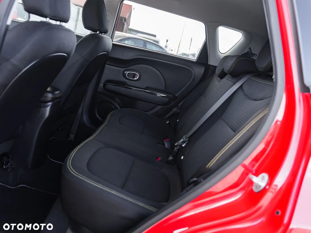 Kia Soul 1.6 CRDI Dream Team Edition - 15