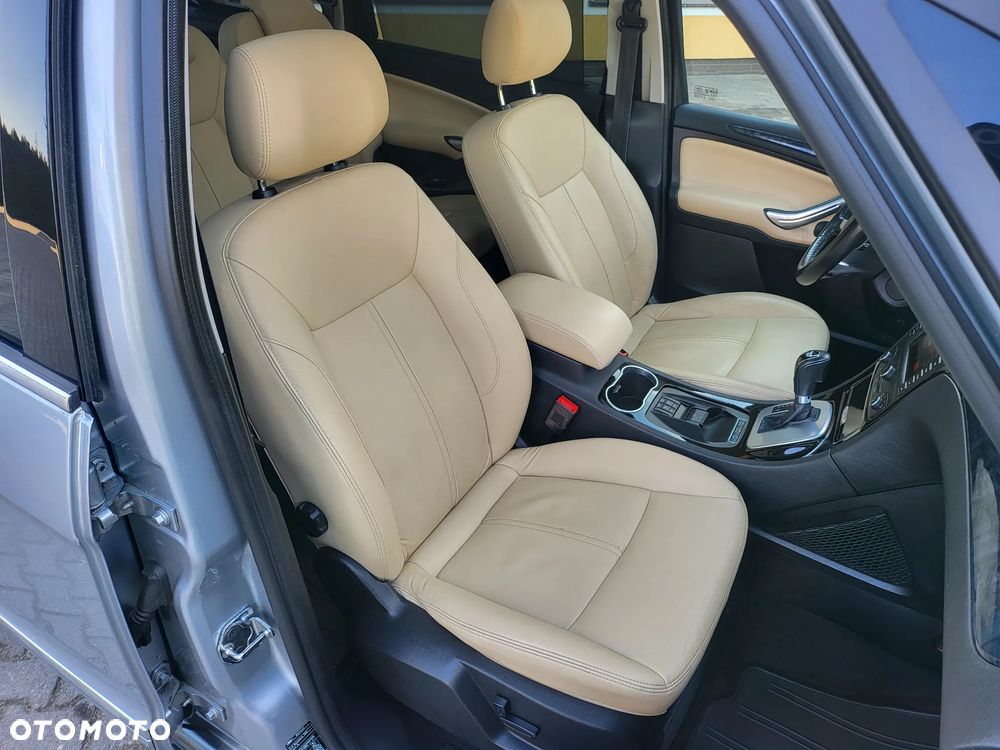 Ford Galaxy 2.0 TDCi Titanium MPS6 - 25