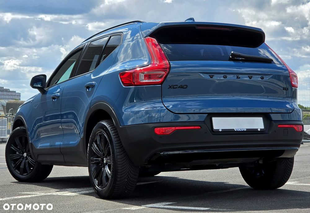 Volvo XC 40 B3 Ultra Dark - 8