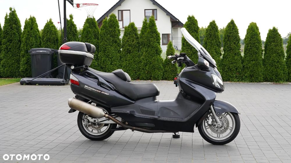 Suzuki Burgman - 11