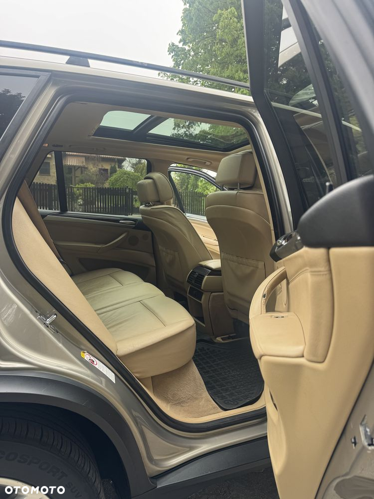 BMW X5 3.0si xDrive - 10
