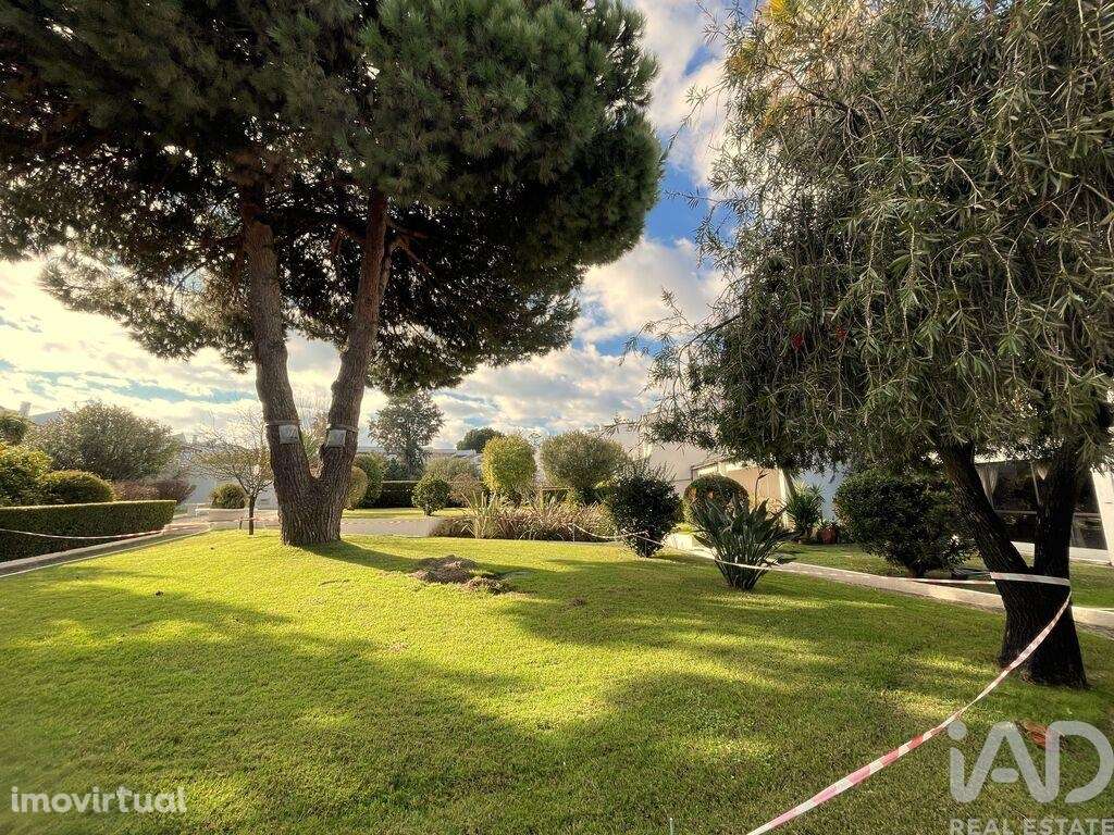 Moradia em banda T5 em Corroios de 155,4 m2 - Grande imagem: 5/37